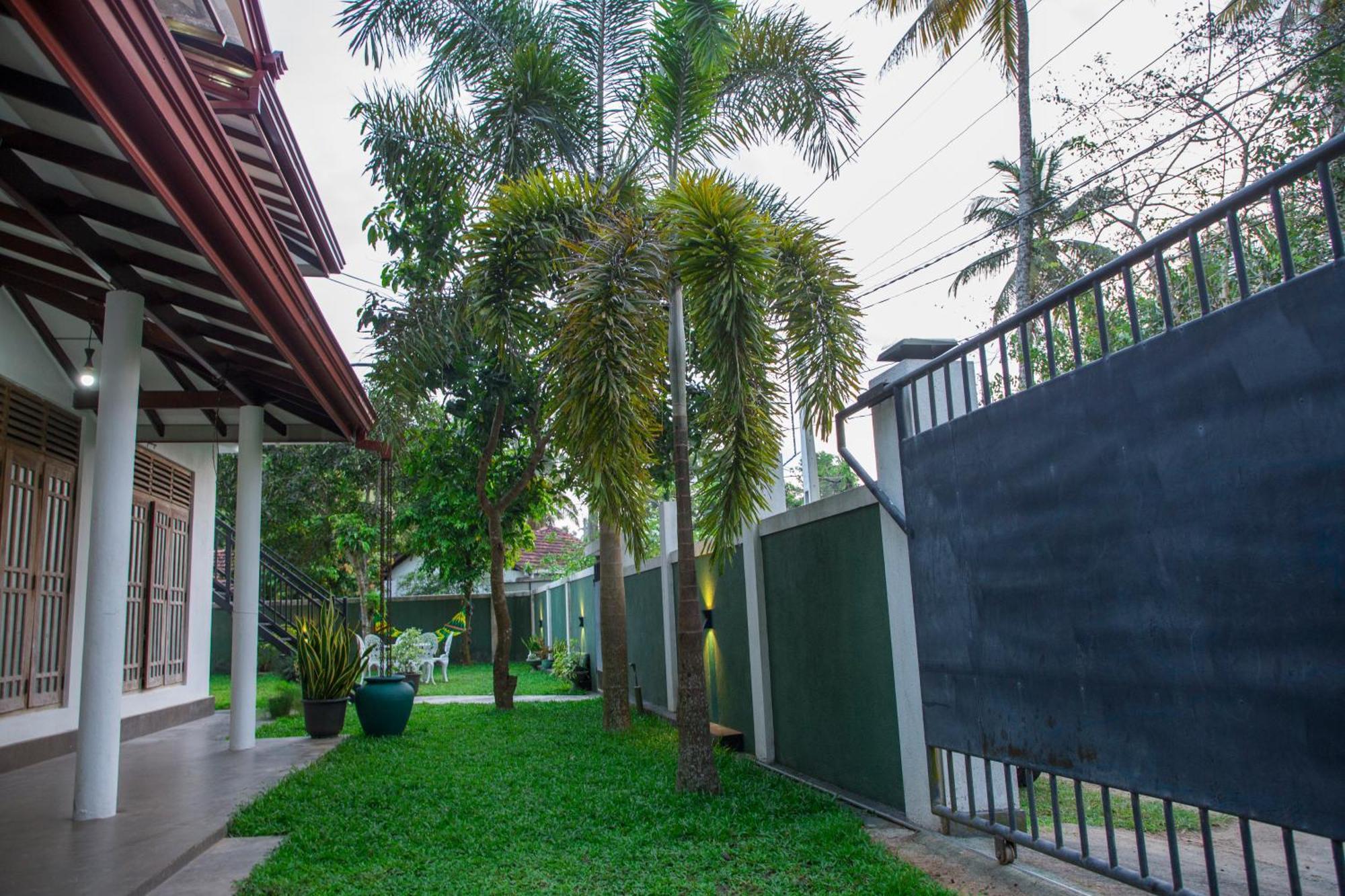 C Son Villa Bentota Luaran gambar