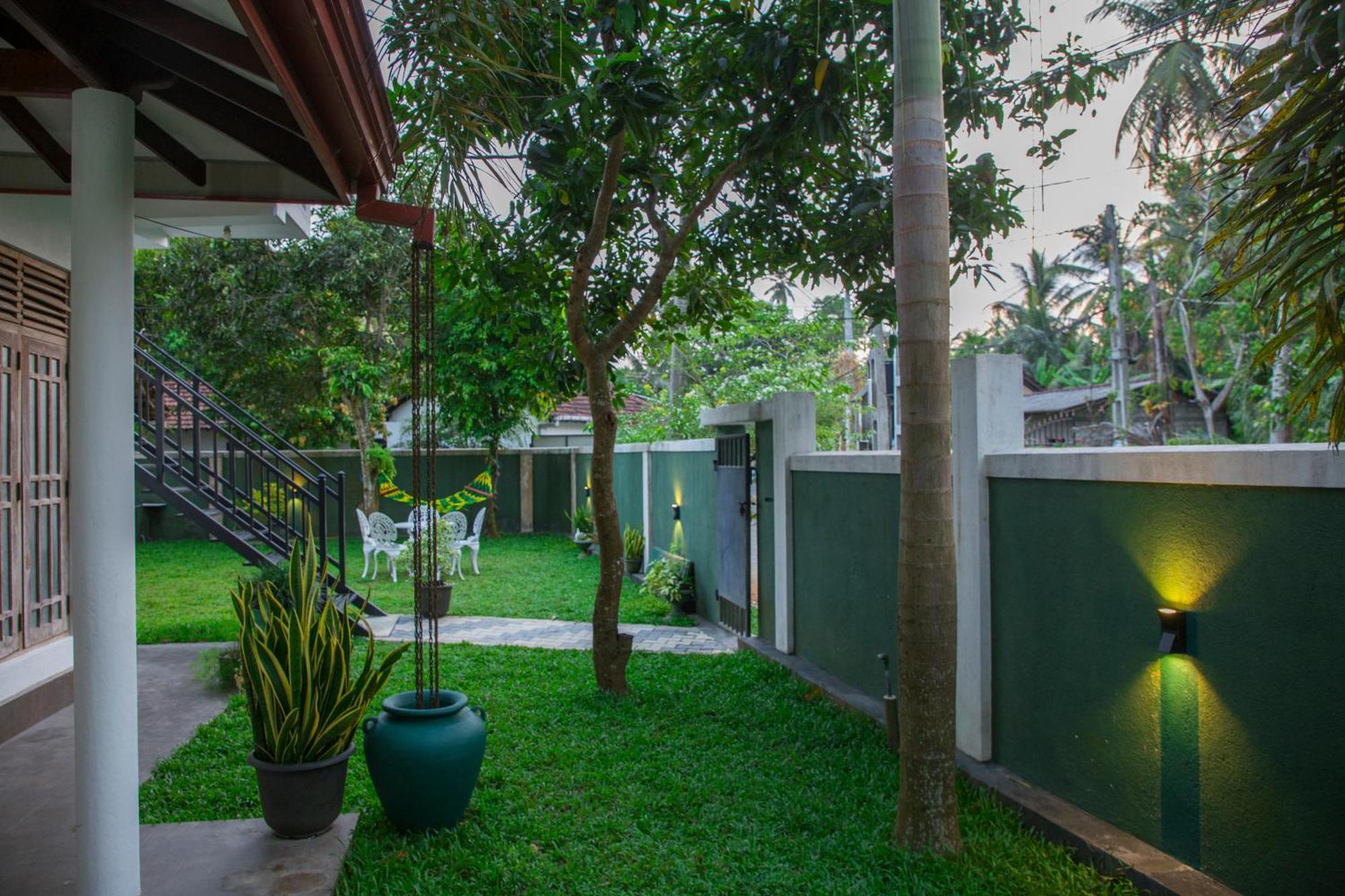 C Son Villa Bentota Luaran gambar